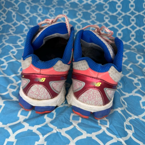 New balance Women’s size 10 asym counter 1080 v4 N2 mesh running sneakers shoes - Picture 3 of 11